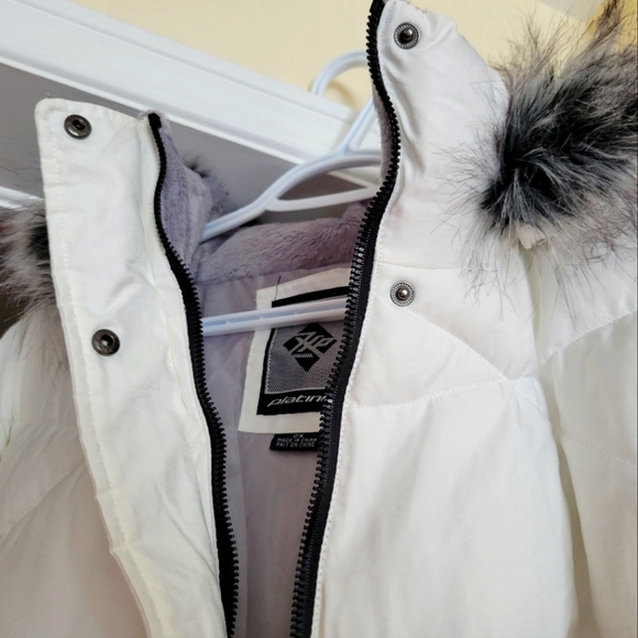 Winter Coat NWOT never worn - Picture 5 of 7